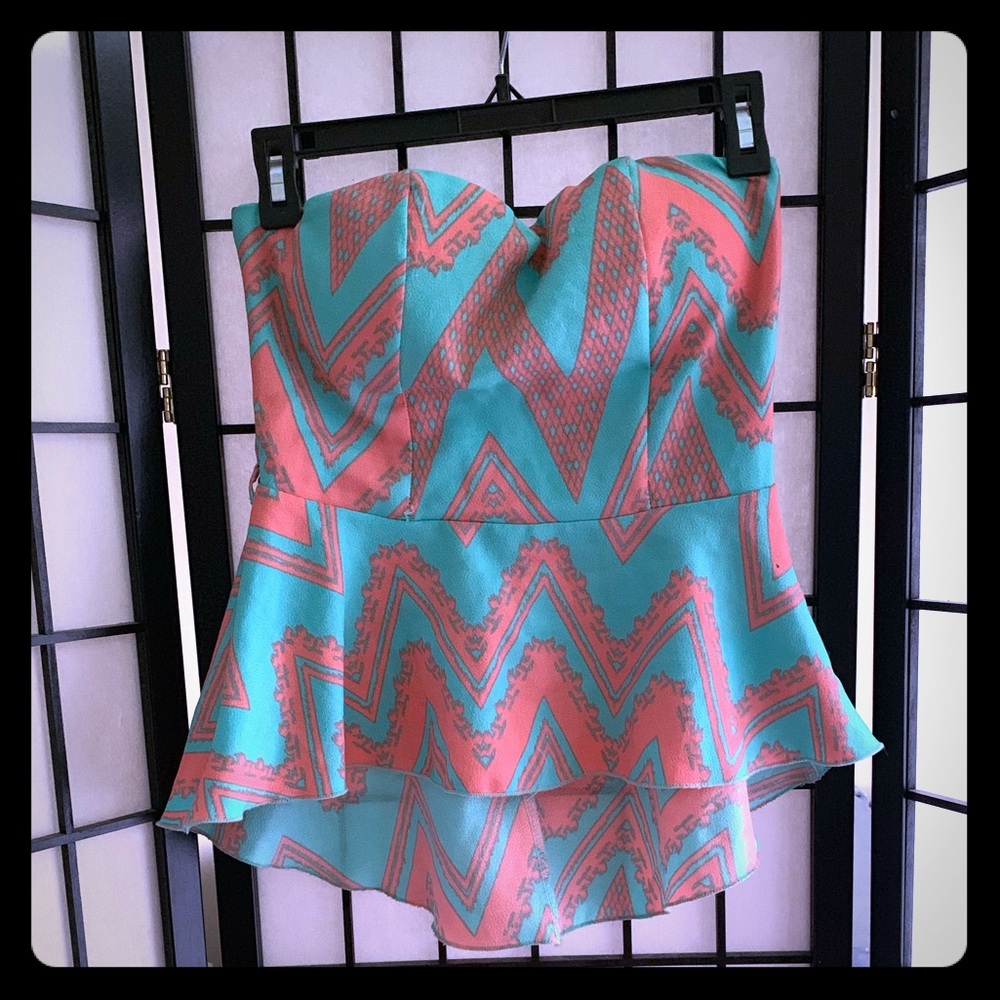 Peplum sleeveless top 🦠